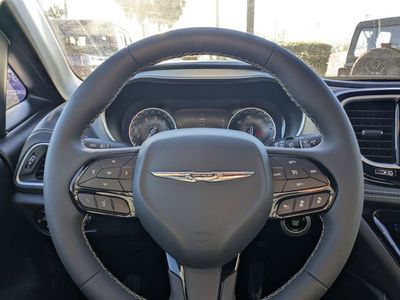2025 Chrysler Pacifica - Photo 19