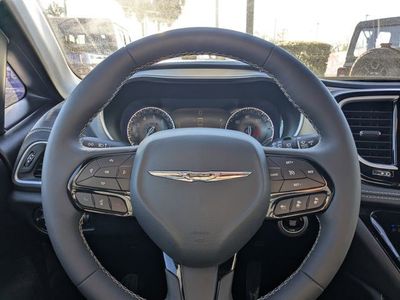 2025 Chrysler Pacifica - Photo 18