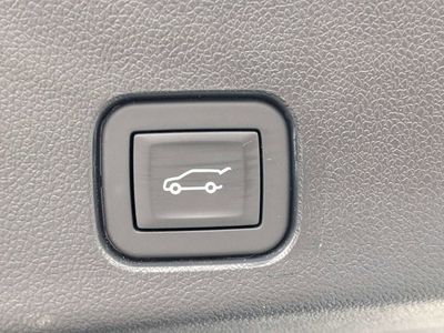 2025 GMC Acadia - Photo 12