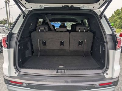 2025 GMC Acadia - Photo 11