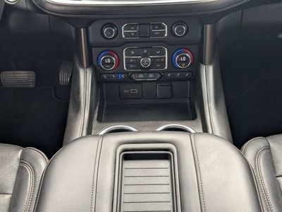 2021 Chevrolet Suburban - Photo 19