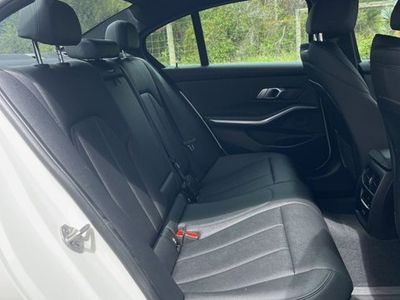 2021 BMW 3 Series - Photo 14
