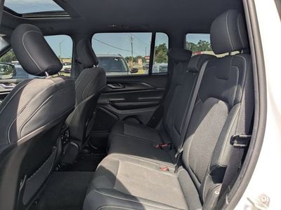 2024 Jeep Grand Cherokee - Photo 13
