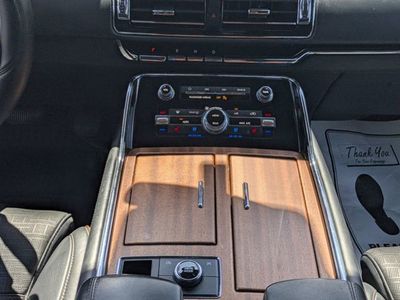 2022 Lincoln Navigator L - Photo 22