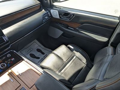 2022 Lincoln Navigator L - Photo 20