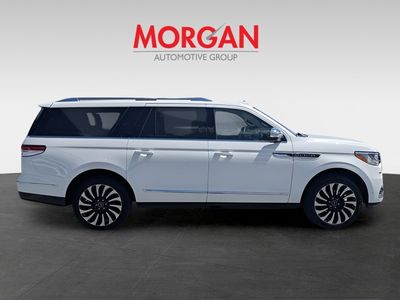 2022 Lincoln Navigator L - Photo 2