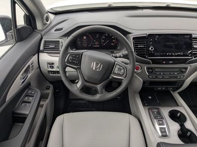 2026 Honda Ridgeline — photo 14 view