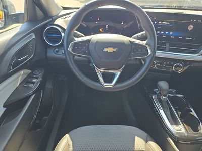 2025 Chevrolet Trax - Photo 13