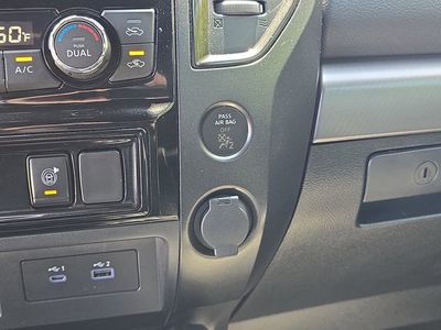 2022 Nissan Titan - Photo 26