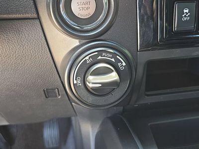 2022 Nissan Titan - Photo 27