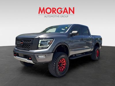 2022 Nissan Titan - Photo 4