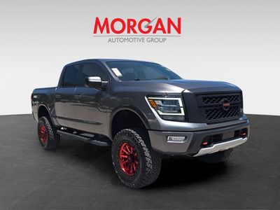 2022 Nissan Titan - Photo 2
