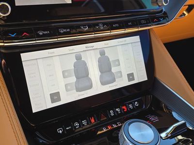 2024 Jeep Grand Wagoneer - Photo 27