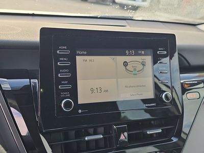 2021 Toyota Camry Hybrid - Photo 22