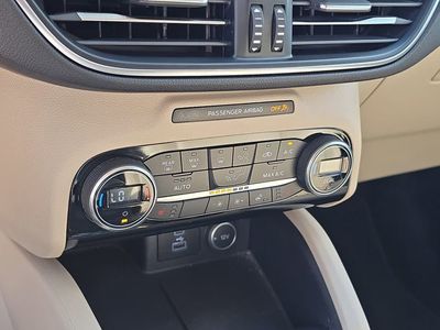 2021 Ford Escape Hybrid - Photo 26