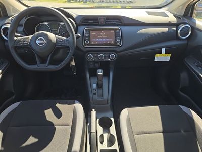 2025 Nissan Versa - Photo 12
