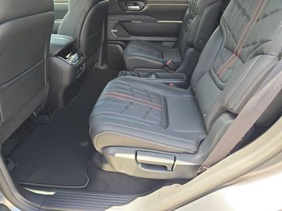 2026 Nissan Armada - Photo 17