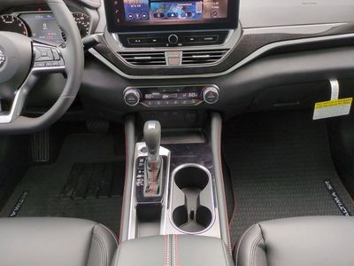 2025 Nissan Altima - Photo 17