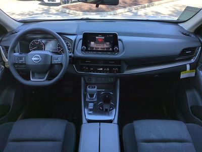 2026 Nissan Rogue — photo 13 view