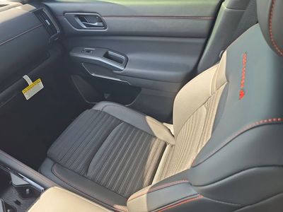 2026 Nissan Pathfinder — photo 16 view