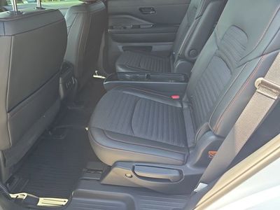2026 Nissan Pathfinder — photo 17 view