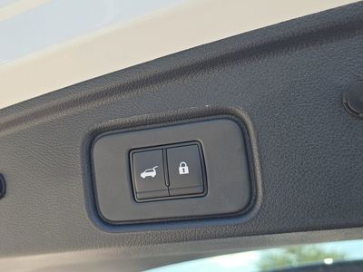2026 Nissan Pathfinder — photo 11 view