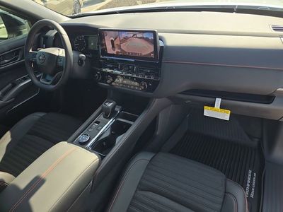 2026 Nissan Pathfinder — photo 12 view