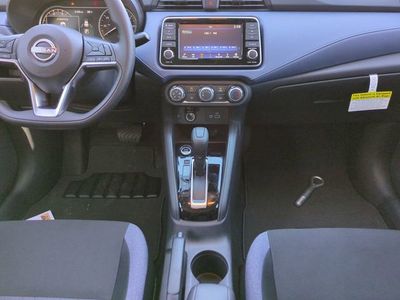 2025 Nissan Versa - Photo 17
