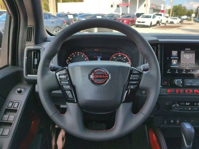 2026 Nissan Frontier — photo 13 view