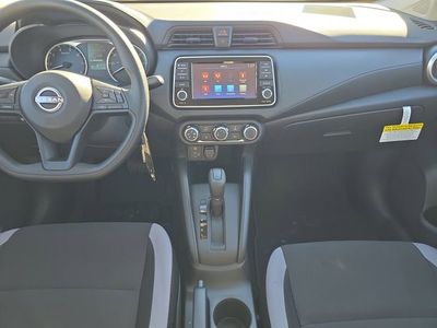 2025 Nissan Versa - Photo 15
