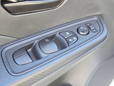 2025 Nissan Versa - Photo 20