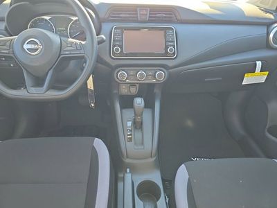 2025 Nissan Versa - Photo 16