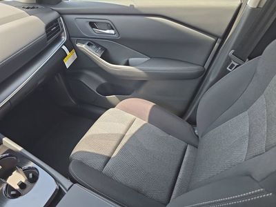 2026 Nissan Rogue — photo 16 view