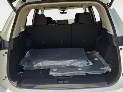 2026 Nissan Rogue — photo 10 view