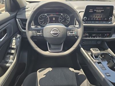 2026 Nissan Rogue — photo 14 view