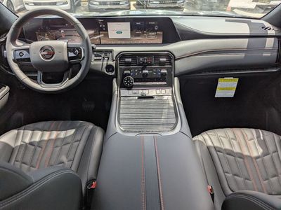2026 Nissan Armada - Photo 13
