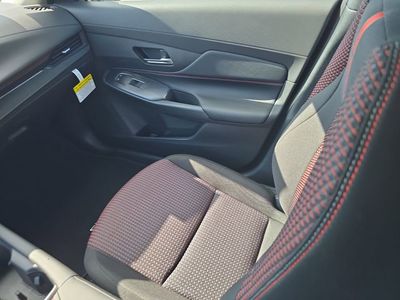 2026 Nissan Sentra — photo 15 view