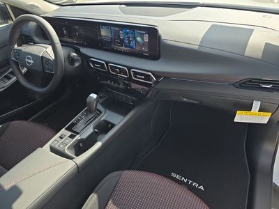 2026 Nissan Sentra — photo 11 view