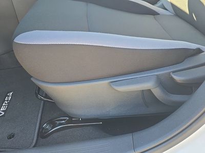 2025 Nissan Versa - Photo 22