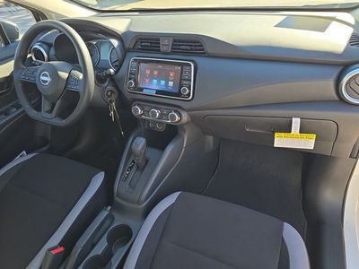 2025 Nissan Versa - Photo 13