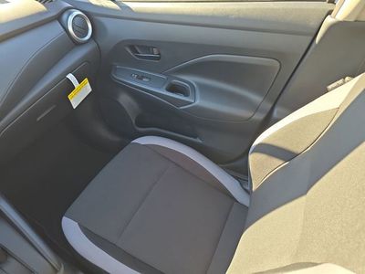 2025 Nissan Versa - Photo 17