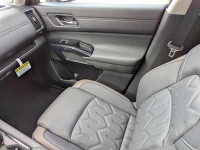 2026 Nissan Pathfinder - Photo 16