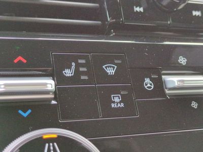 2026 Nissan Armada - Photo 26