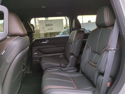 2026 Nissan Armada - Photo 24