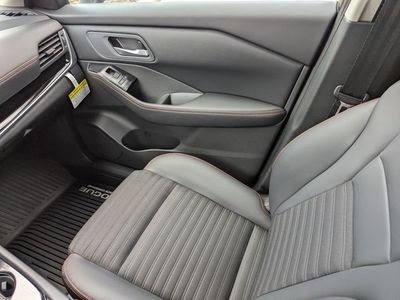 2026 Nissan Rogue — photo 16 view