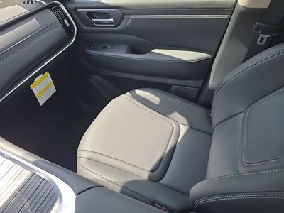 2026 Nissan Armada - Photo 15