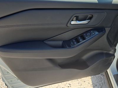 2026 Nissan Rogue - Photo 18