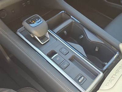 2026 Nissan Pathfinder — photo 26 view