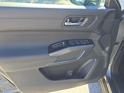 2026 Nissan Pathfinder — photo 18 view