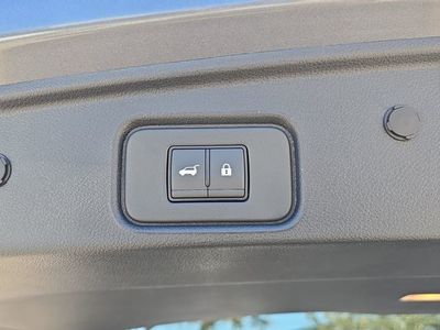 2026 Nissan Pathfinder — photo 11 view